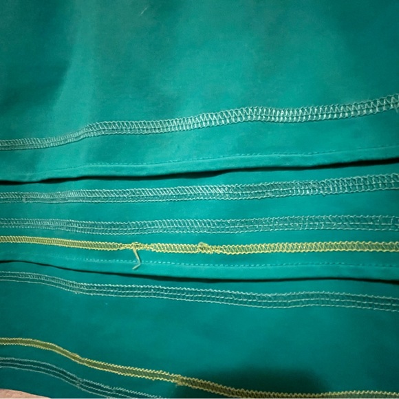 Title 9 Skirt Turquoise Pockets Size XS Stretchy - Picture 6 of 6
